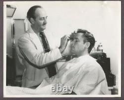 ERROL FLYNN Make Up Chair Ward Hamilton 1952 Candid On Set Original Photo J4261